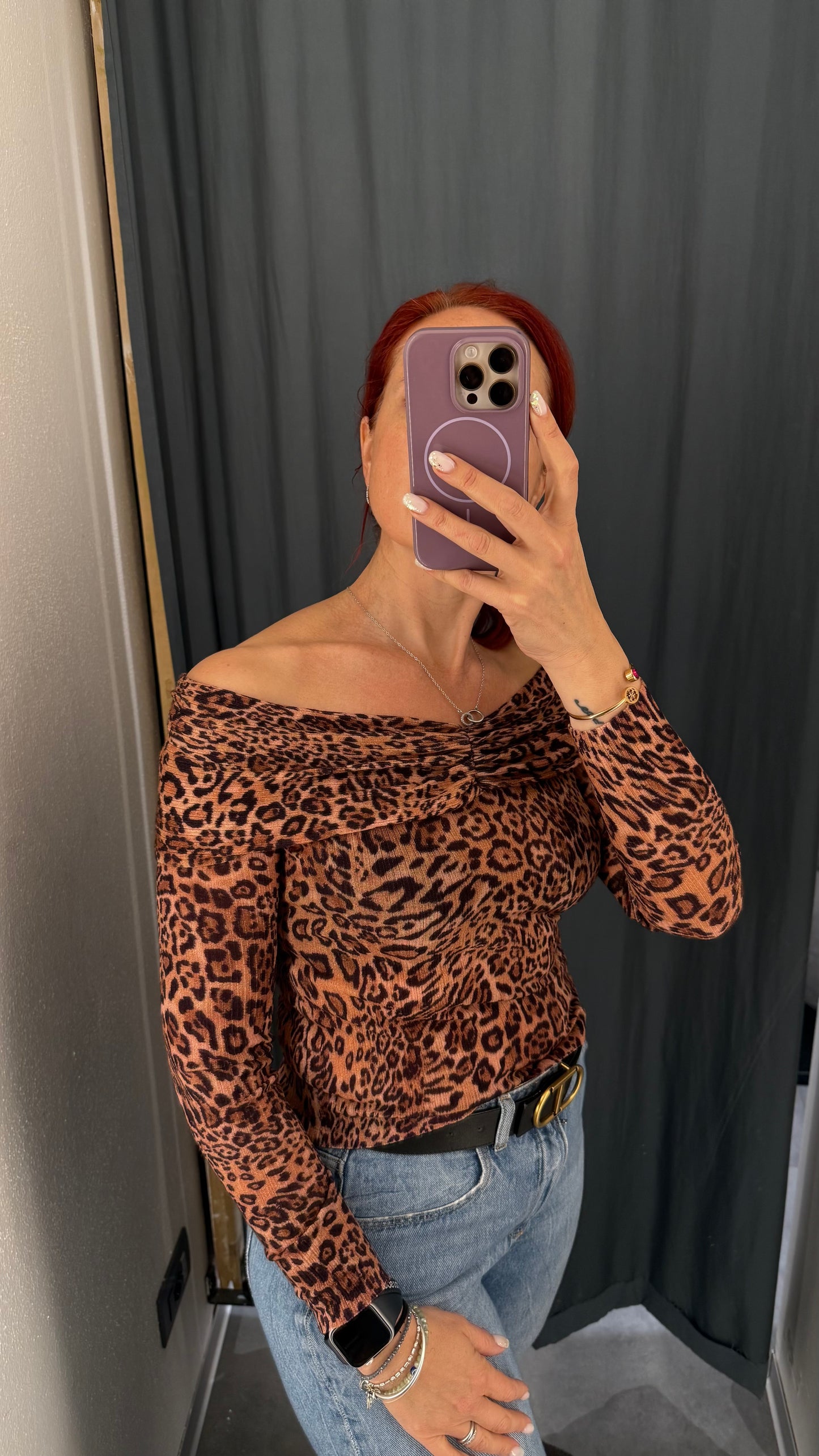MAGLIA IN LANA CON SPALLA SCESA